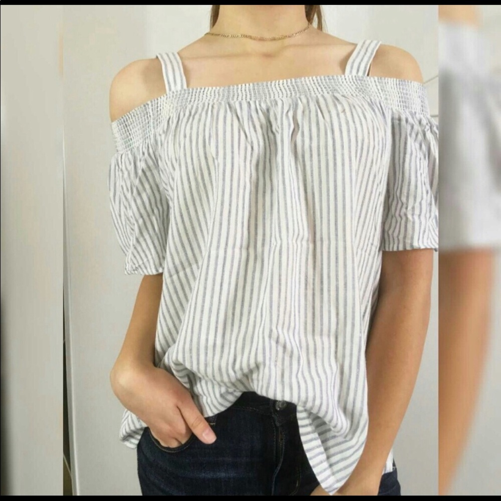 Gap Cold Shoulder Top with Removable Straps
